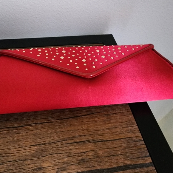 Red Handbag - Picture 5 of 6